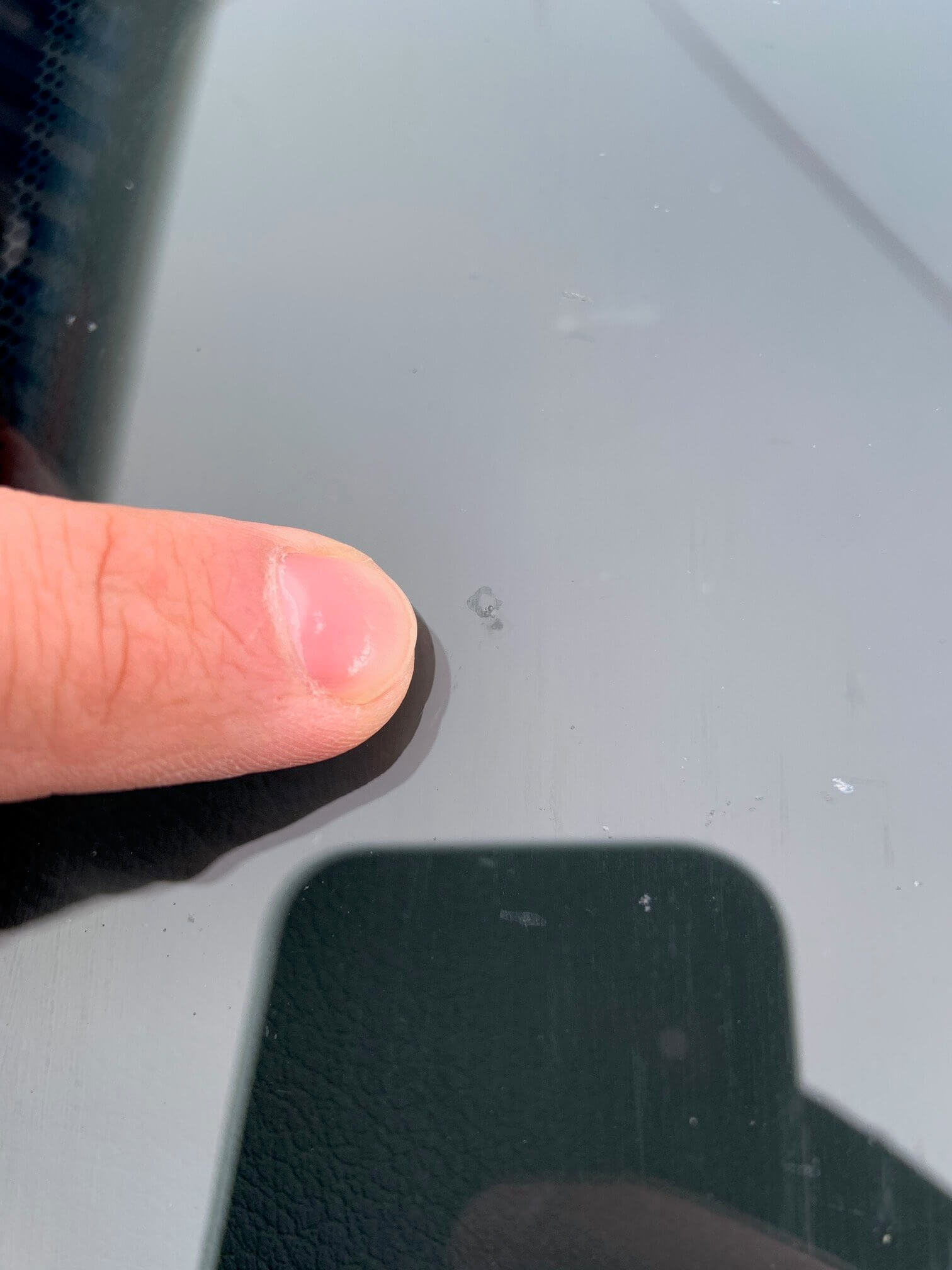 Windshield Chip Got You Stressed The Easy Way How To Fix Chipped Windshield Explained - 8qpv50d